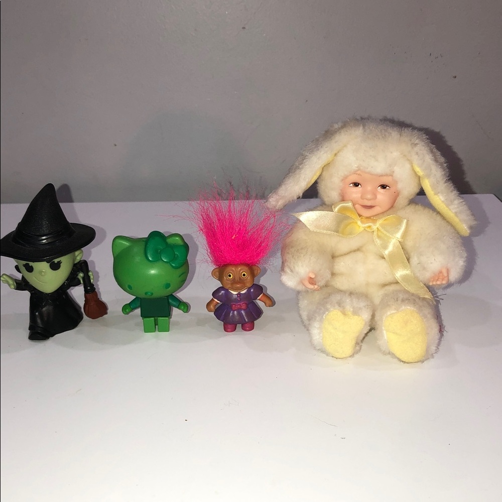Cute bundle 4 items